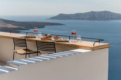 Porto Fira Suites - Image 2