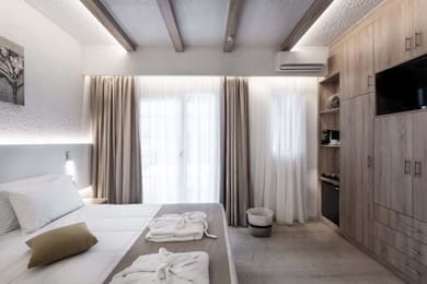 Deluxe Family 2 Bedrooms 2 Bathrooms