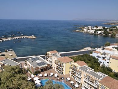 Porto Kalamaki Hotel Apartments Crete - Image 4
