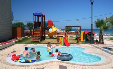 Porto Platanias Beach Resort & Spa - Image 7