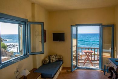 One Bedroom Apartment with Seafront View (2 pax)
