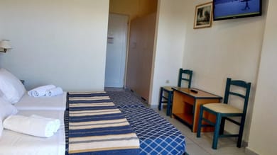 Family Two-Bedroom Side Sea View