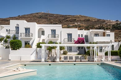 Mr & Mrs White Tinos - Image 3