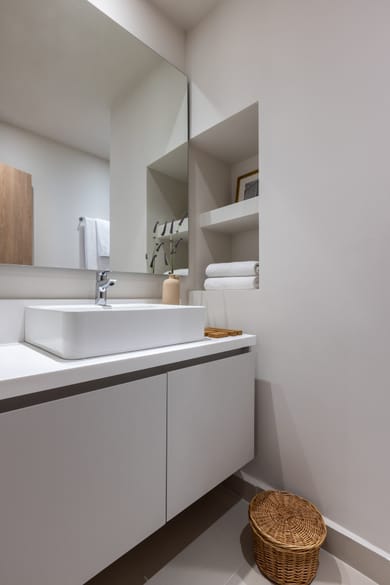 Port Tower Piraeus - Image 4