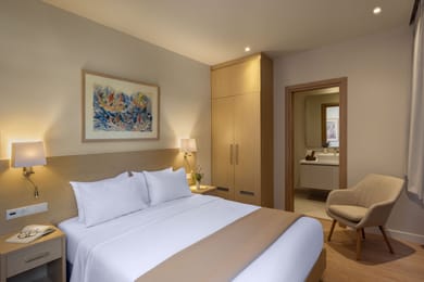 Port Tower Piraeus - Image 5