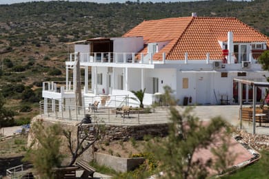 Poseidon Apartments & Villas by the Sea - Image 6