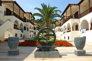 Xenios Possidi Paradise Hotel - Image 4