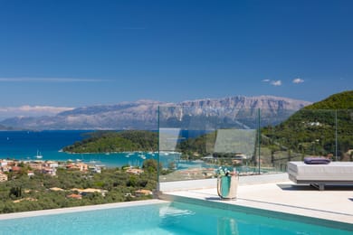 Pothos Executive Suite with Private Pool