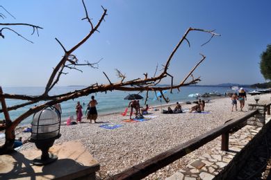 Power Holidays - Image 7