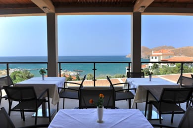 Porto Plaza Beach Resort Hotel - Image 6