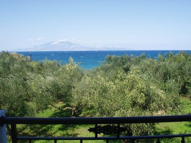 KAVOS PSAROU STUDIOS AND APARTMENTS - Image 3