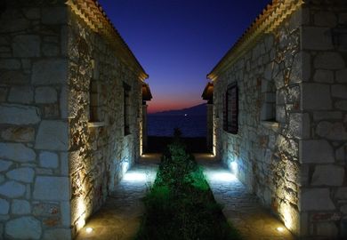 Kavos Psarou Villas - Image 5