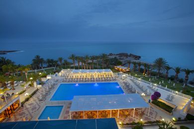 Queen's Bay Hotel Cyprus - Image 4