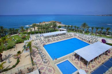 Queen's Bay Hotel Cyprus - Image 5