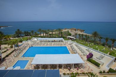Queen's Bay Hotel Cyprus - Image 6