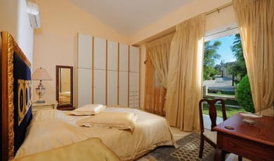 Rafkos Mansion Angel Suite