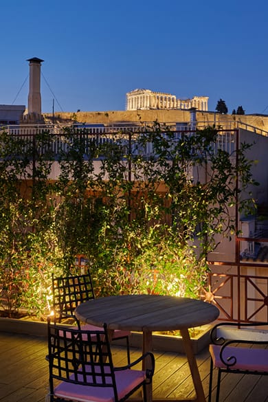 Rastoni Acropolis Uniquely Located Stylish Apartments - Image 3