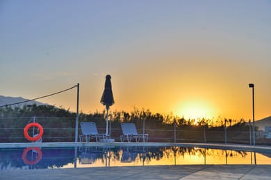 Reina Apartments - Image 4