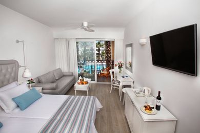 Twin Room Pool View