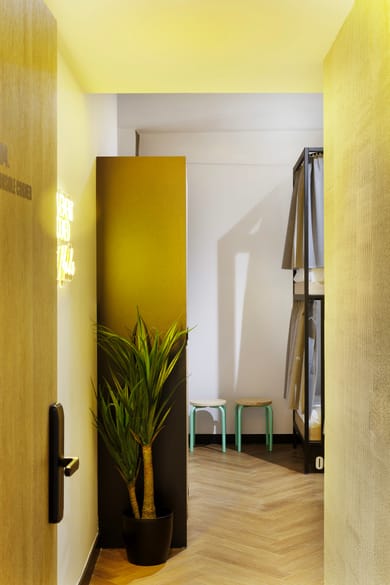 4Bed Female Dorm with Private Bathroom