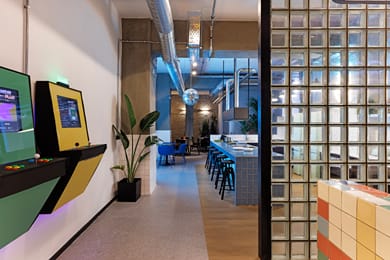 Retroverse Hostel - Image 5