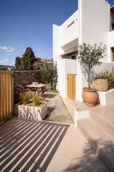 Reya Suites - Image 6