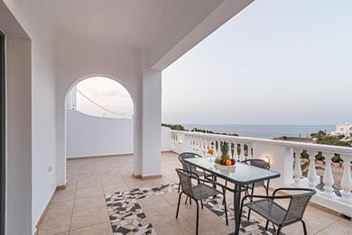 Rhenea Resort Santorini - Image 4