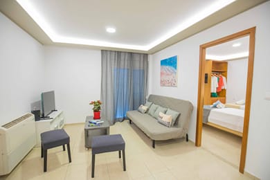 Rhodes City Center Suite - Image 4