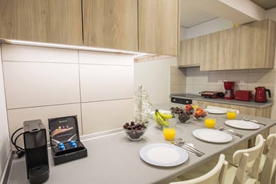 Rhodes City Center Suite - Image 7