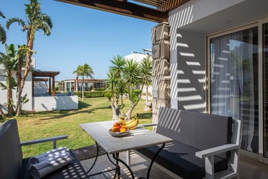 Standard Double Room with Garden View