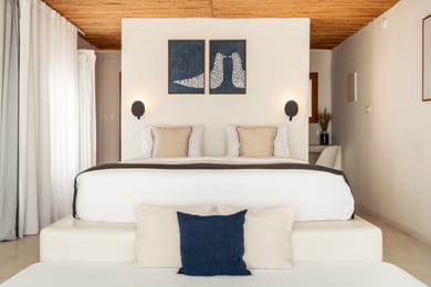 Executive Suite Caldera view with outdoor mini plunge pool Double