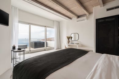 Premium Room Caldera View with Outdoor Mini Plunge Pool Double