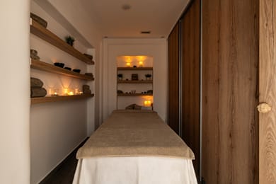 Rocabella Santorini Hotel & SPA - Image 5