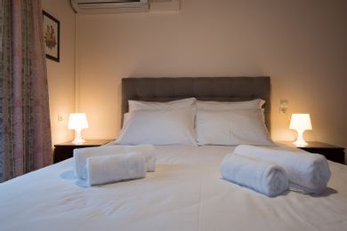 Superior Apartment | Brown