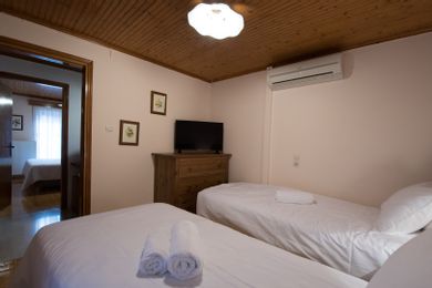 Superior Apartment | Brown