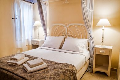 Cozy Double Room | Iris