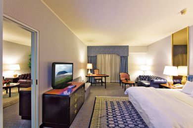 Corner Suite