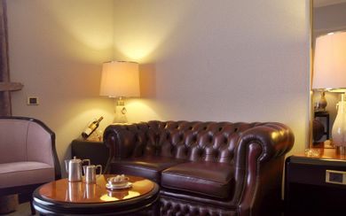 Corner Suite