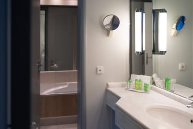Executive Park Suite