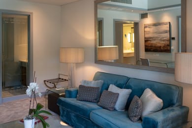 Executive Park Suite