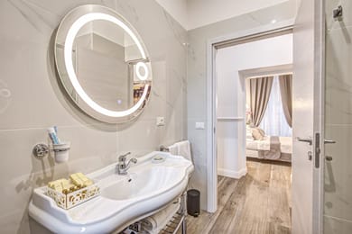 Piazza di Spagna JUST FOR US - Image 4