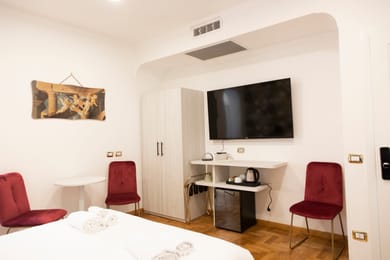 Cinquantatre Hotel Rome - Image 3