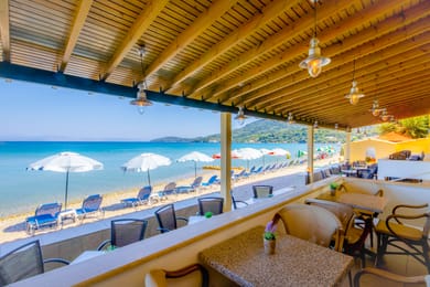 Rossis Beach Hotel - Image 6
