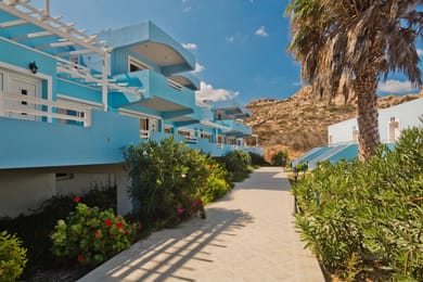 Royal Beach Hotel - Image 4