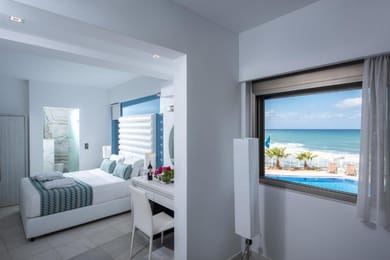 Deluxe Double Front Sea View