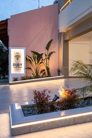Ruby Luxury Suites - Image 3