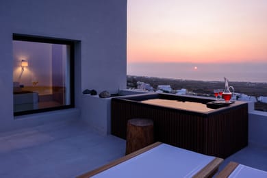 Limestone Sea View Suite with Jacuzzi