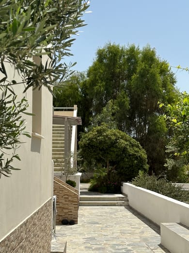 Sail Inn Apartments Santorini - Image 2