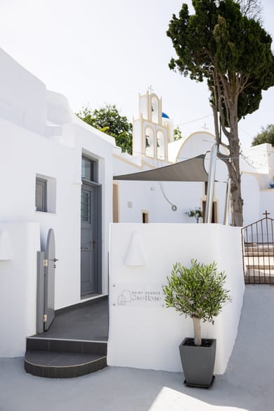 Saint George Cave House Santorini - Image 3