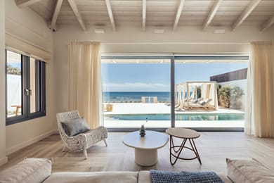 Salty Angel Sea Front Villa - Image 7